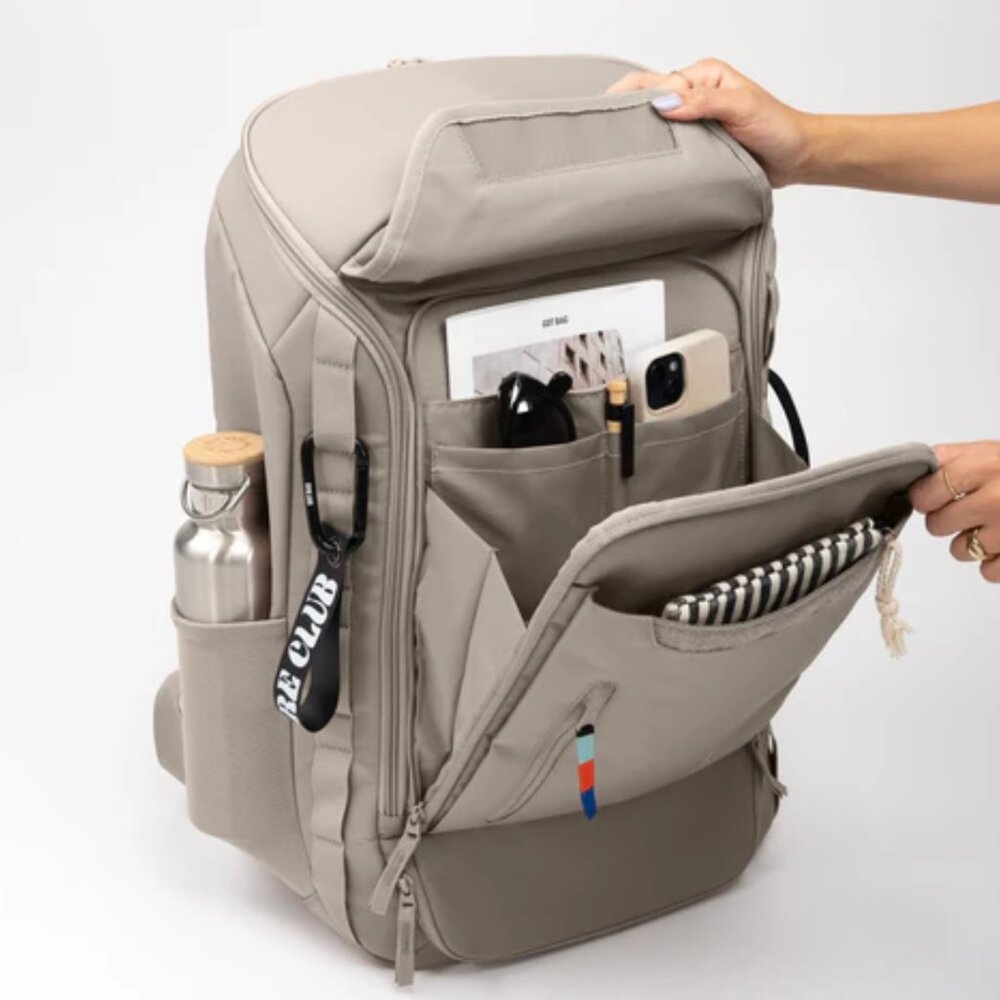 Like New Pro Pack Travel Bag
